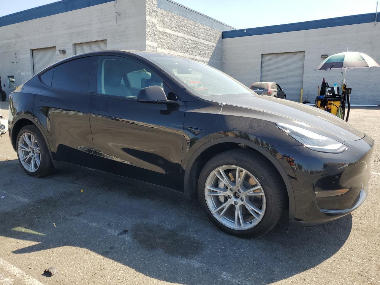 2023 Tesla Model Y - zdjęcie 4