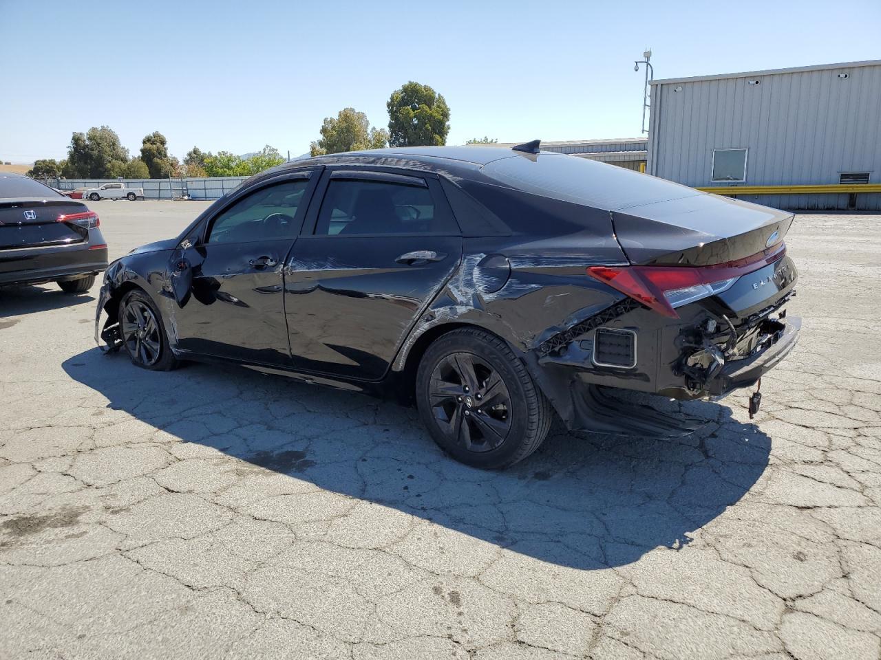 2021 Hyundai Elantra - zdjęcie 2