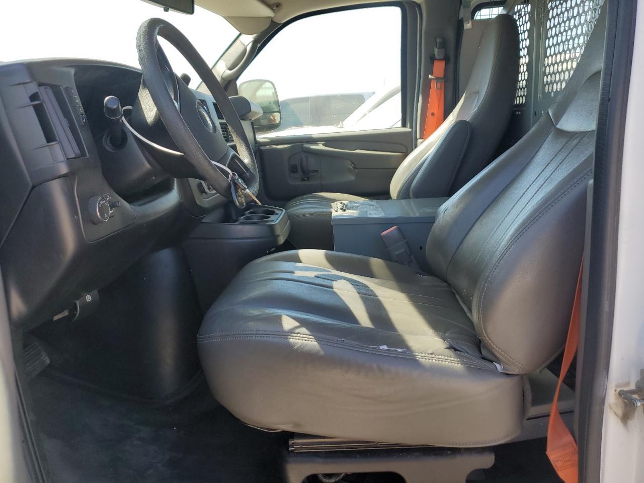 2014 Chevrolet Express G2500 - zdjęcie 7