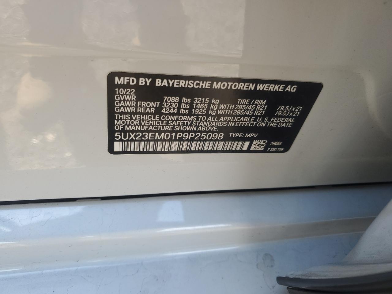 2023 BMW X7 xDrive40I - zdjęcie 13