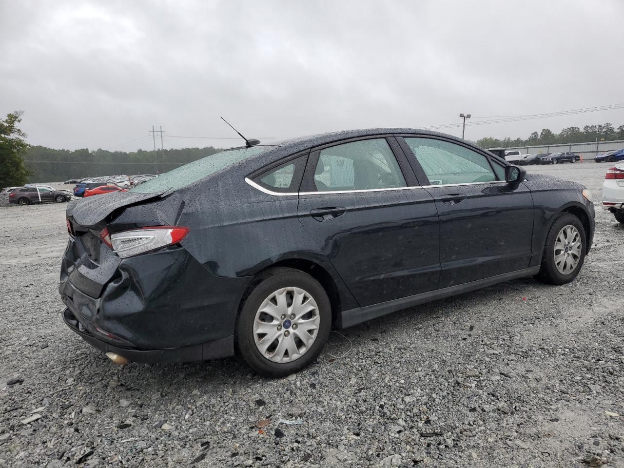 Ford Fusion - zdjęcie 3