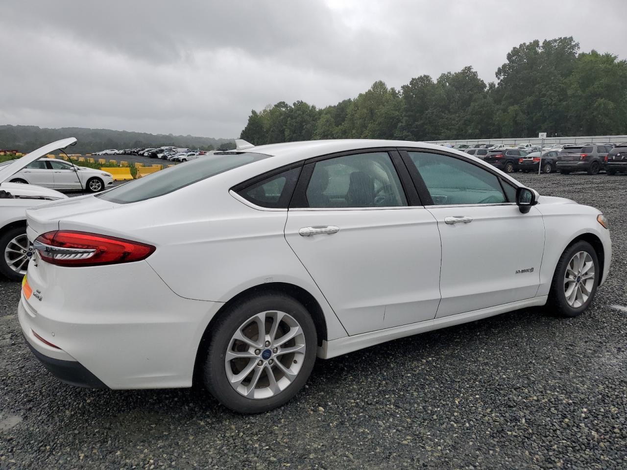 2019 Ford Fusion Se - zdjęcie 3