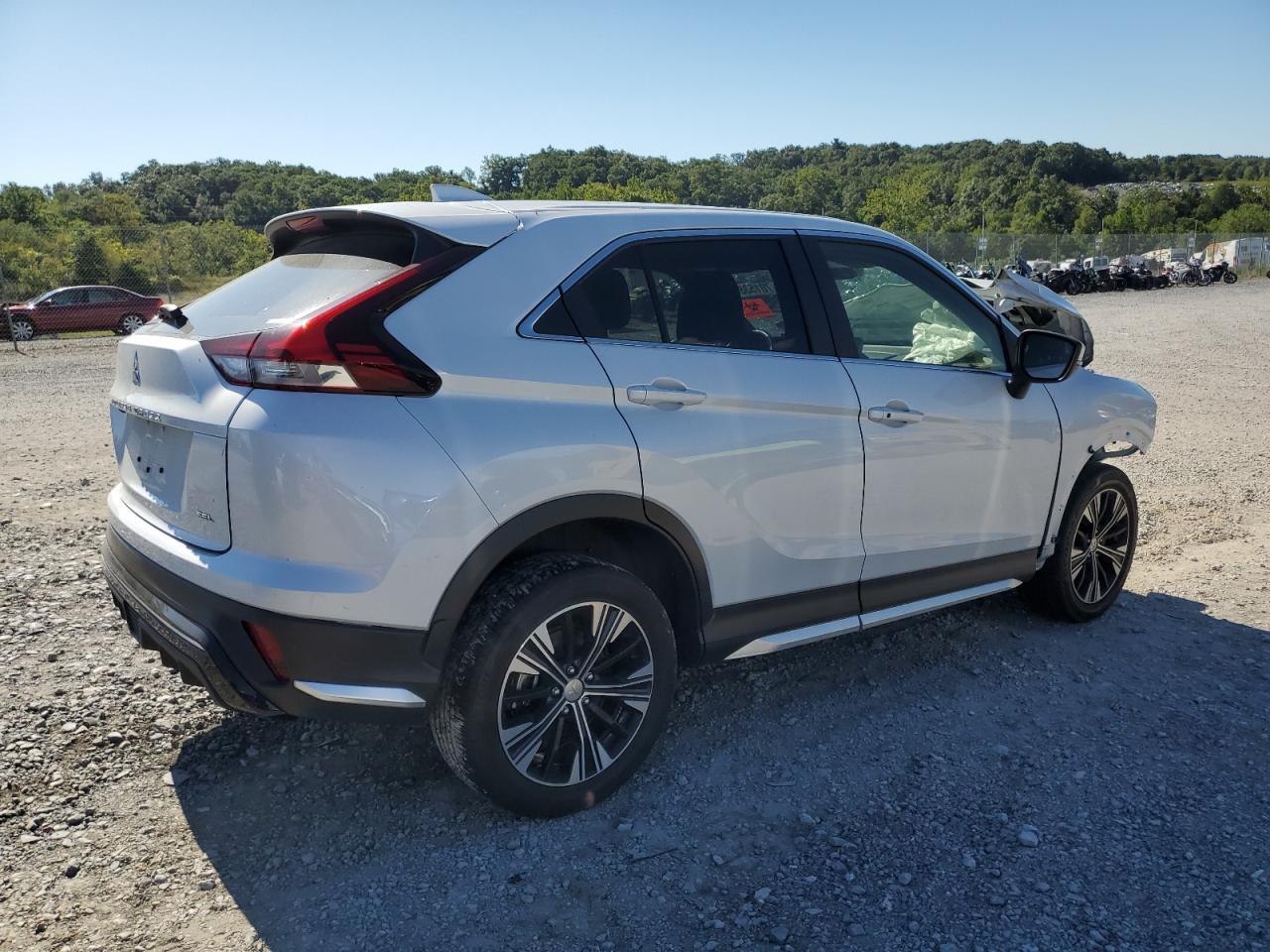 2022 Mitsubishi Eclipse Cross - zdjęcie 3