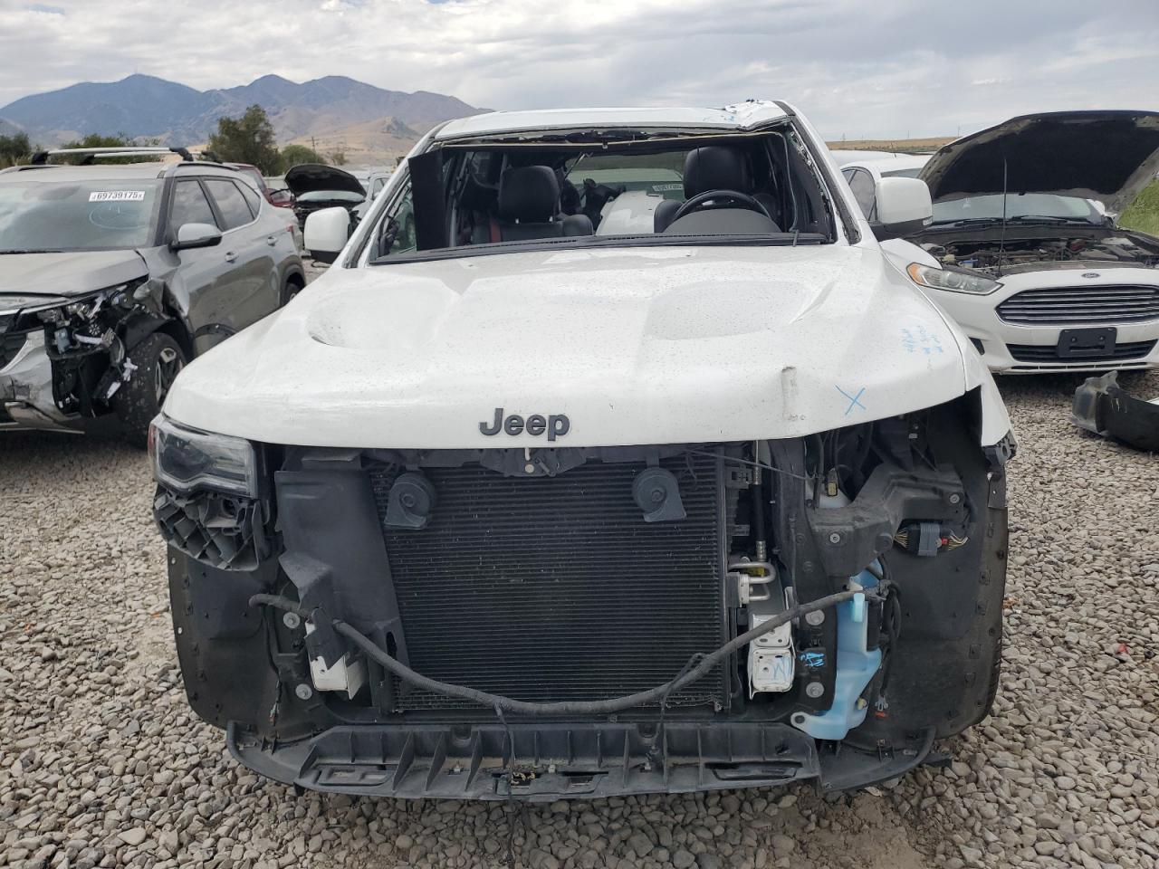 2020 Jeep Grand Cherokee Srt-8 - zdjęcie 5