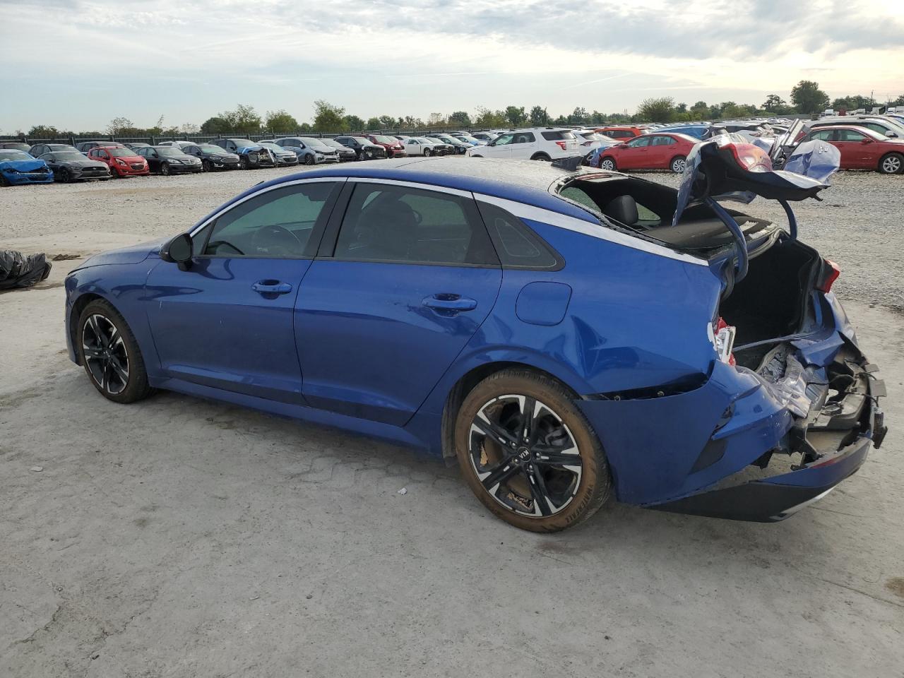 2021 Kia K5 Gt Line - zdjęcie 2