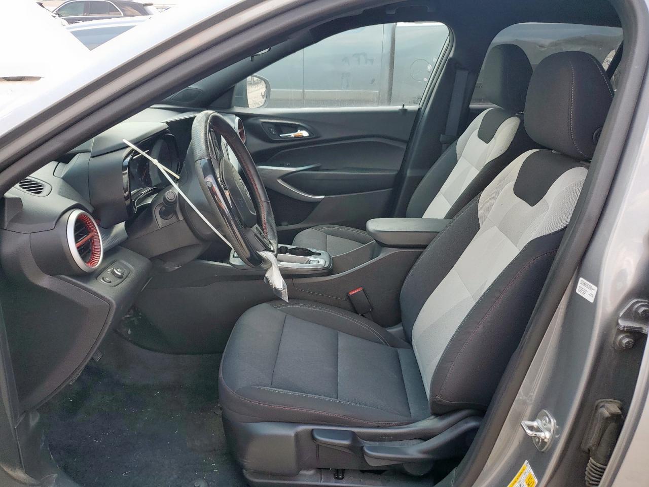 2024 Chevrolet Trax 1Rs - zdjęcie 7