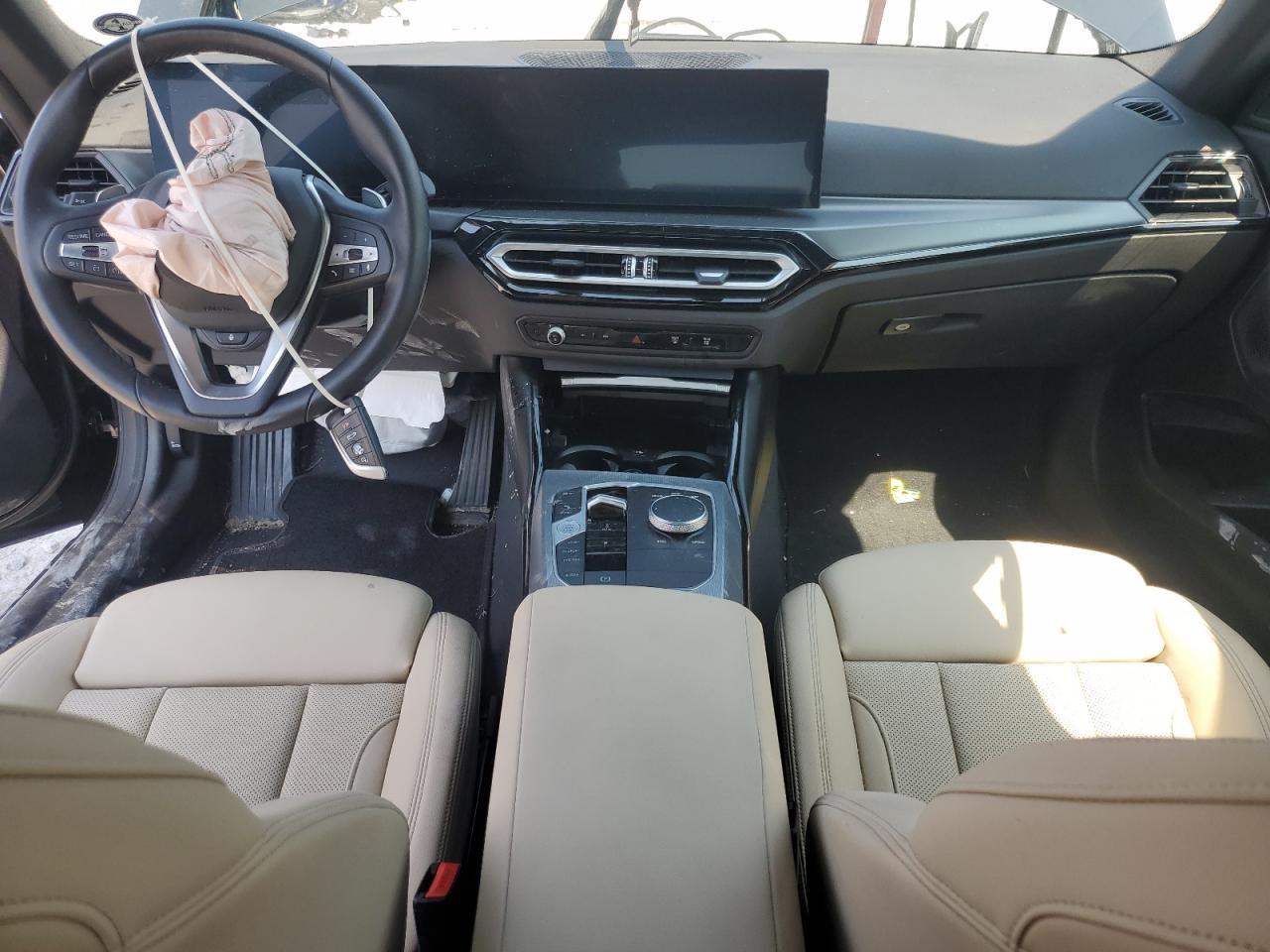 2024 BMW 230Xi - zdjęcie 8