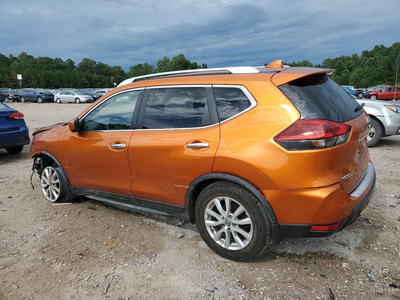 2019 Nissan Rogue S - zdjęcie 2