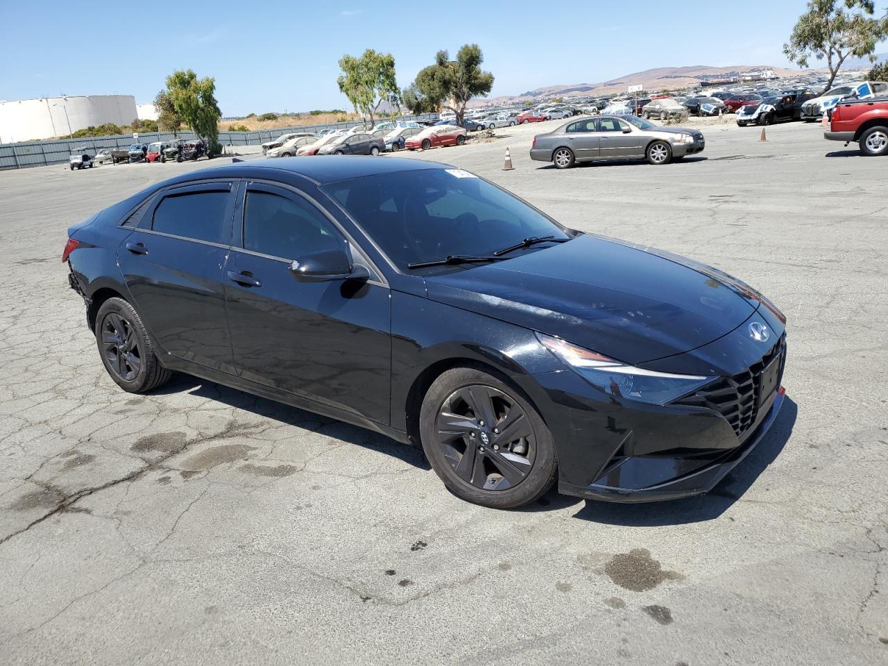 2021 Hyundai Elantra - zdjęcie 4