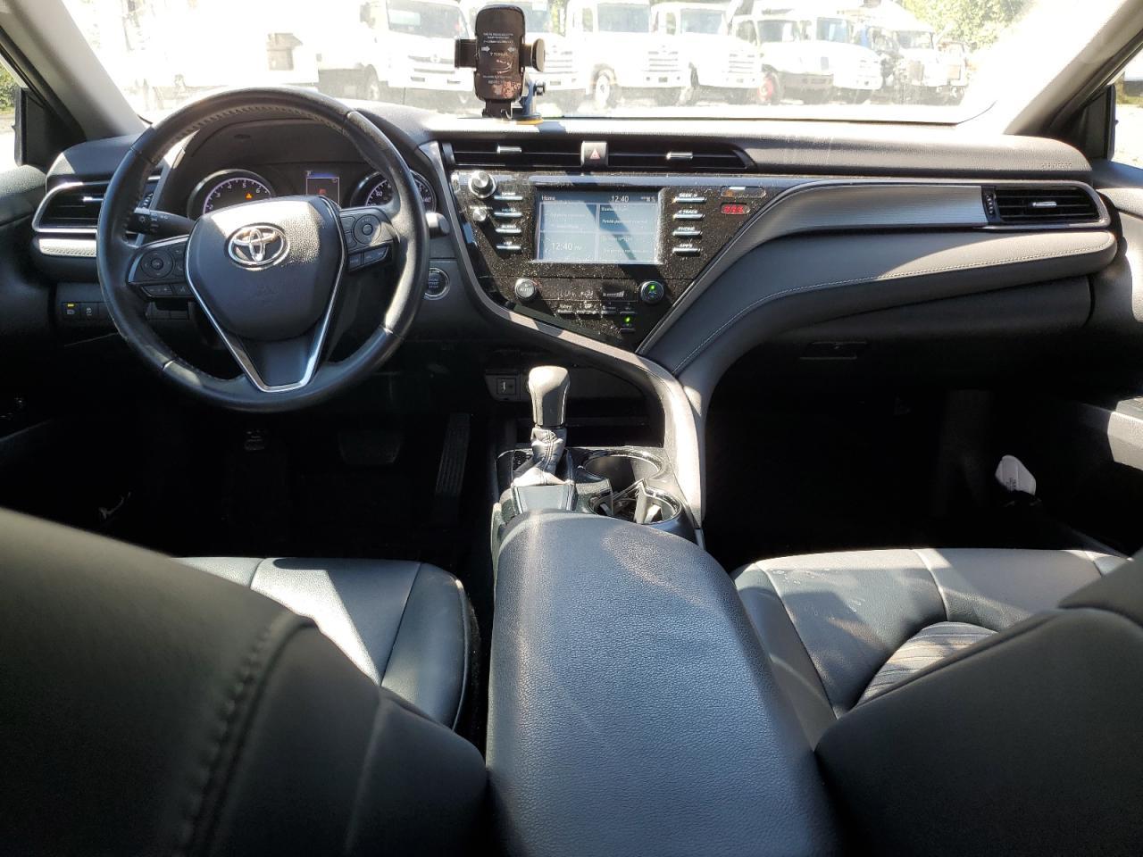 2019 Toyota Camry L - zdjęcie 8