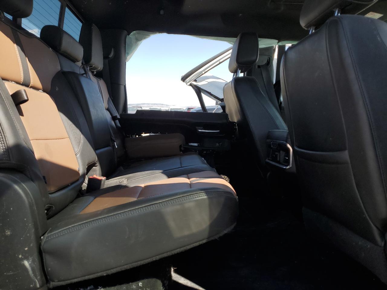 2021 Chevrolet Silverado K3500 High Country - zdjęcie 10