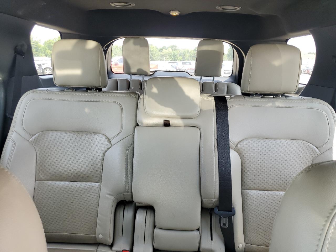 2019 Ford Explorer Limited - zdjęcie 10