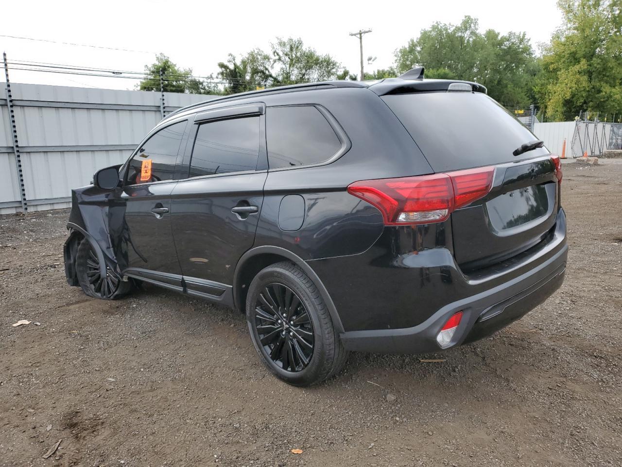 2020 Mitsubishi Outlander Se - zdjęcie 2