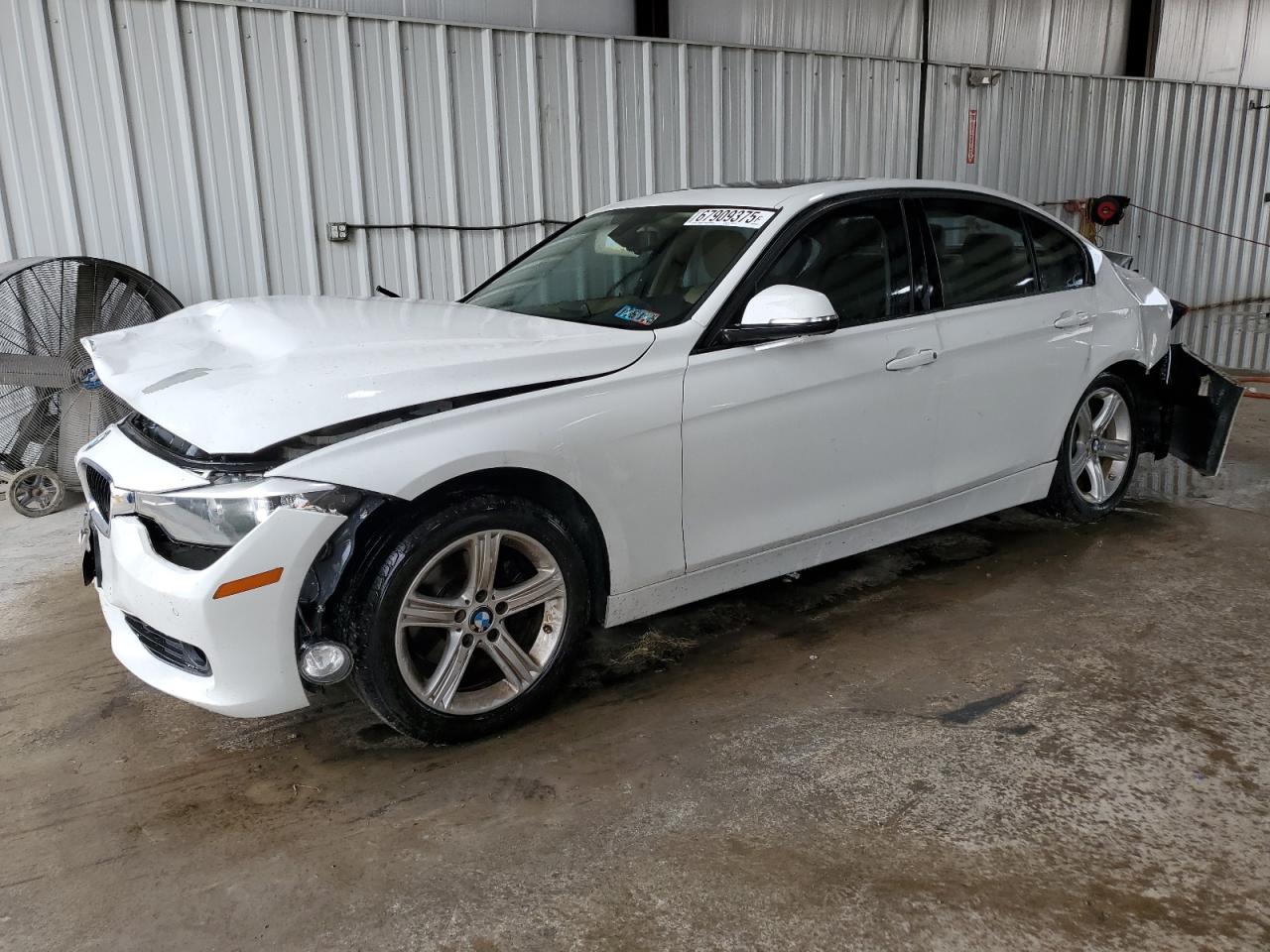 2014 BMW Seria 3 - zdjęcie główne