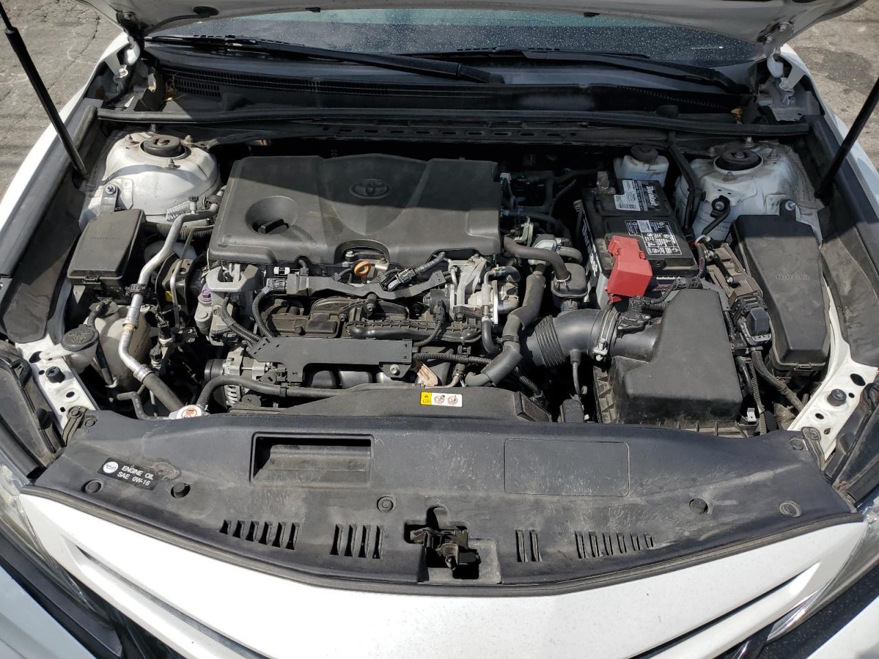 2018 Toyota Camry - zdjęcie 11