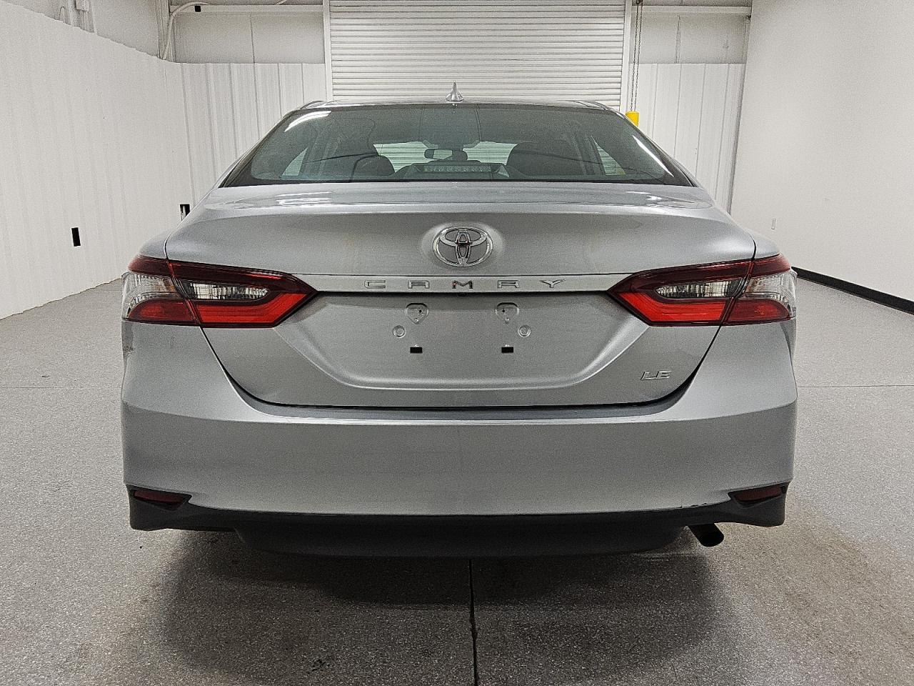 2024 Toyota Camry - zdjęcie 6
