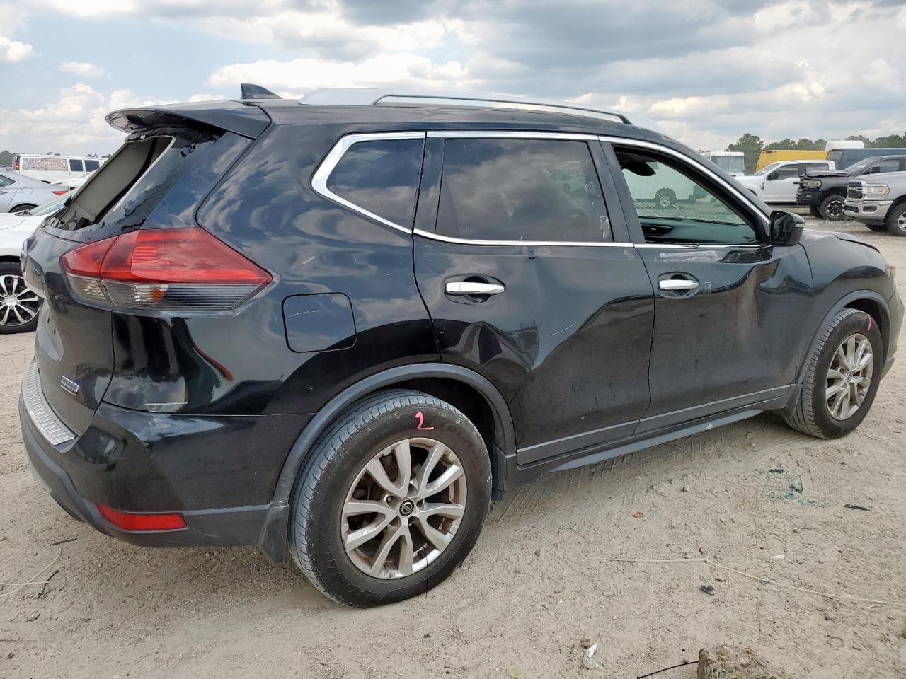 2019 Nissan Rogue S - zdjęcie 3
