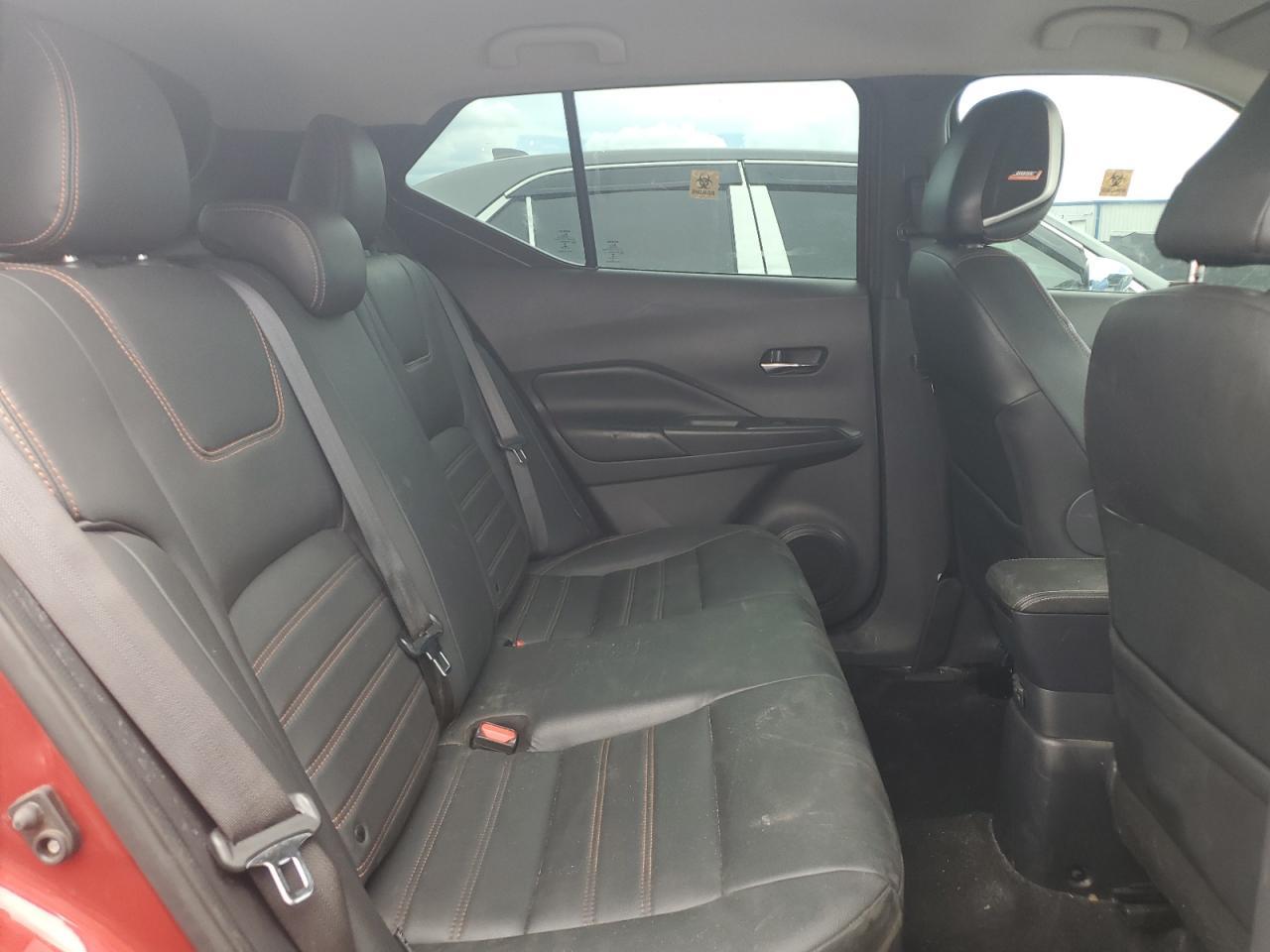 2020 Nissan Kicks Sr - zdjęcie 11