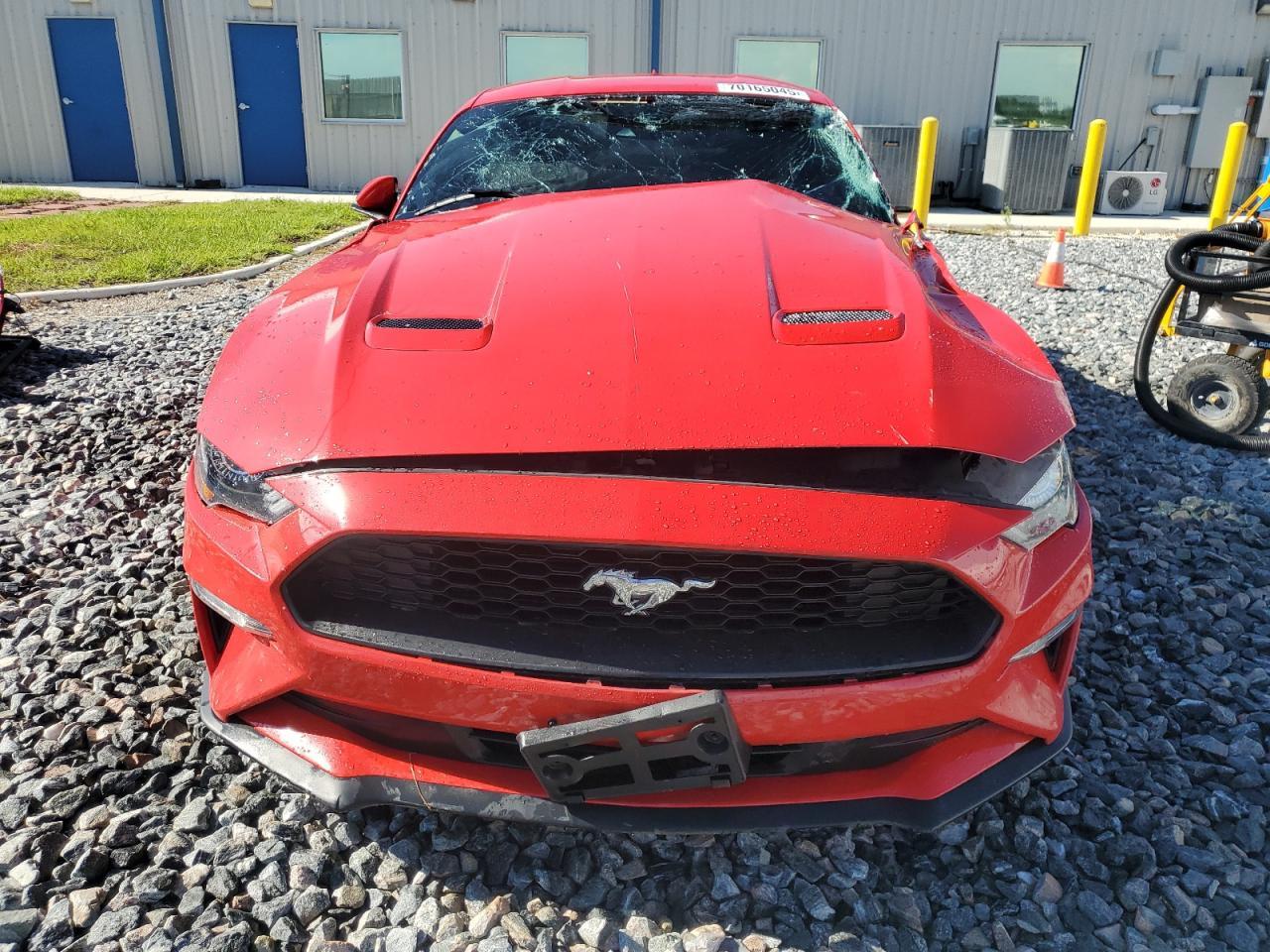 2023 Ford Mustang - zdjęcie 5