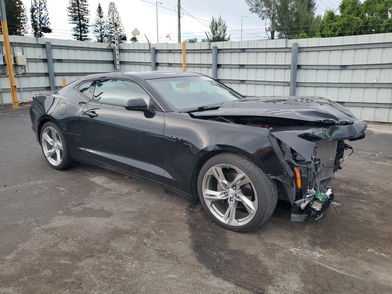 2020 Chevrolet Camaro - zdjęcie 4