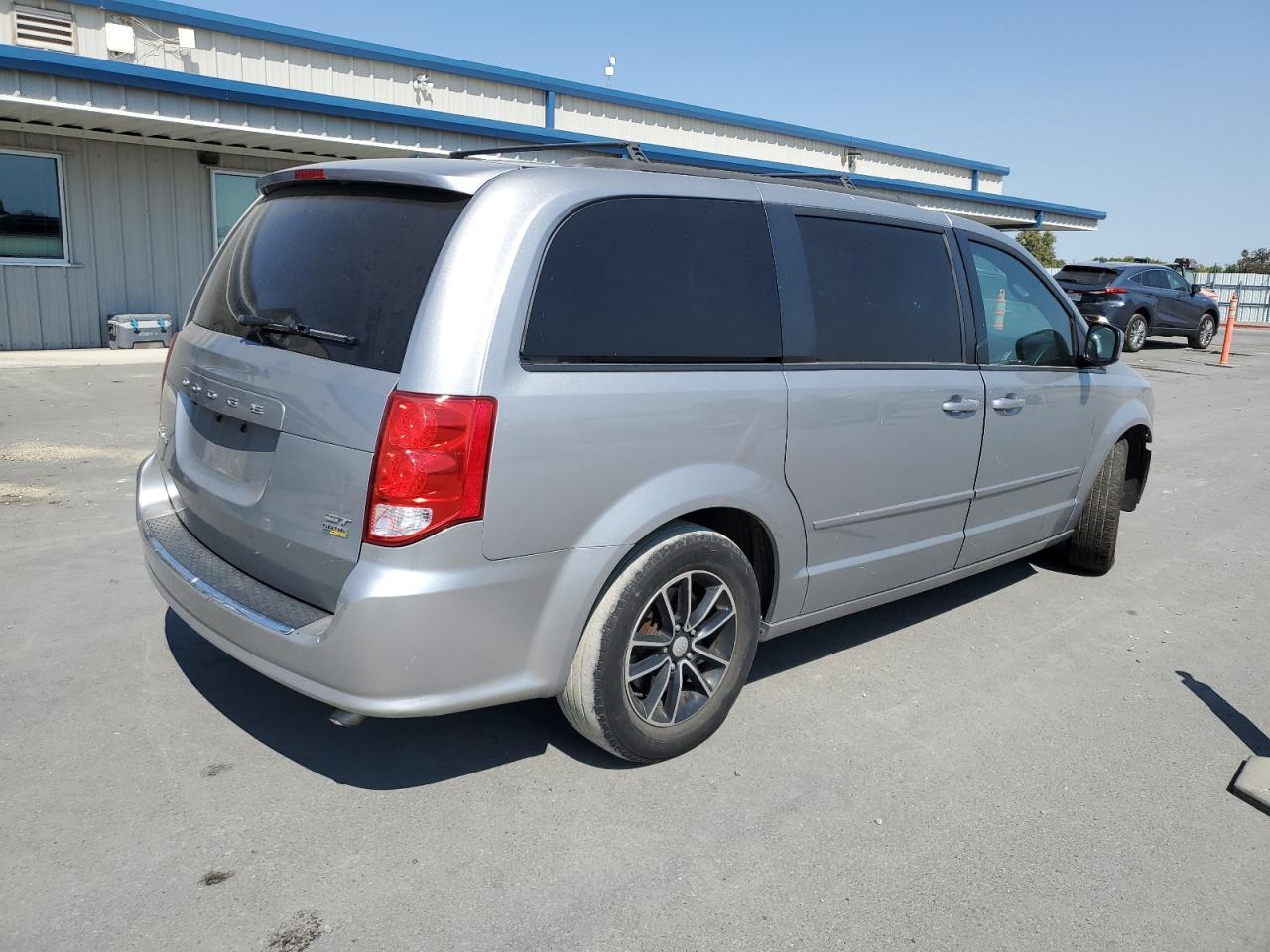 2017 Dodge Grand Caravan Gt - zdjęcie 3