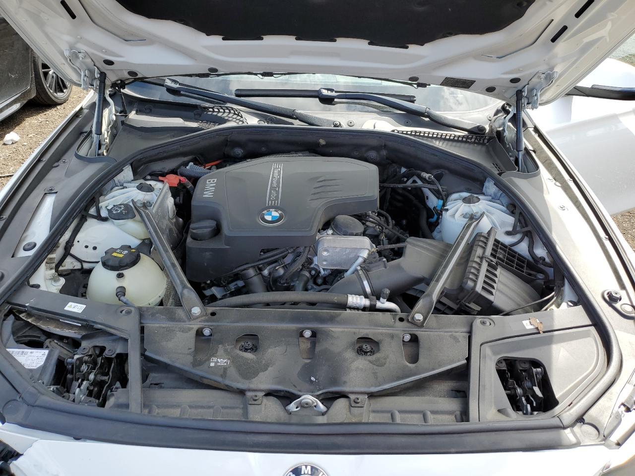 2016 BMW Seria 5 528i - zdjęcie 11