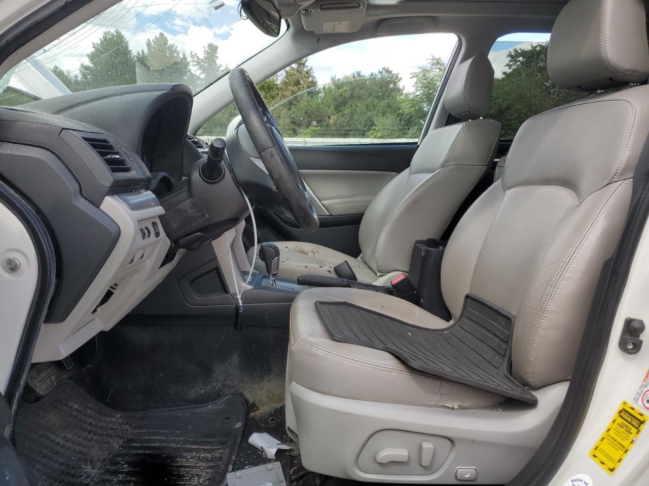 2014 Subaru Forester 2.5I Touring - zdjęcie 7
