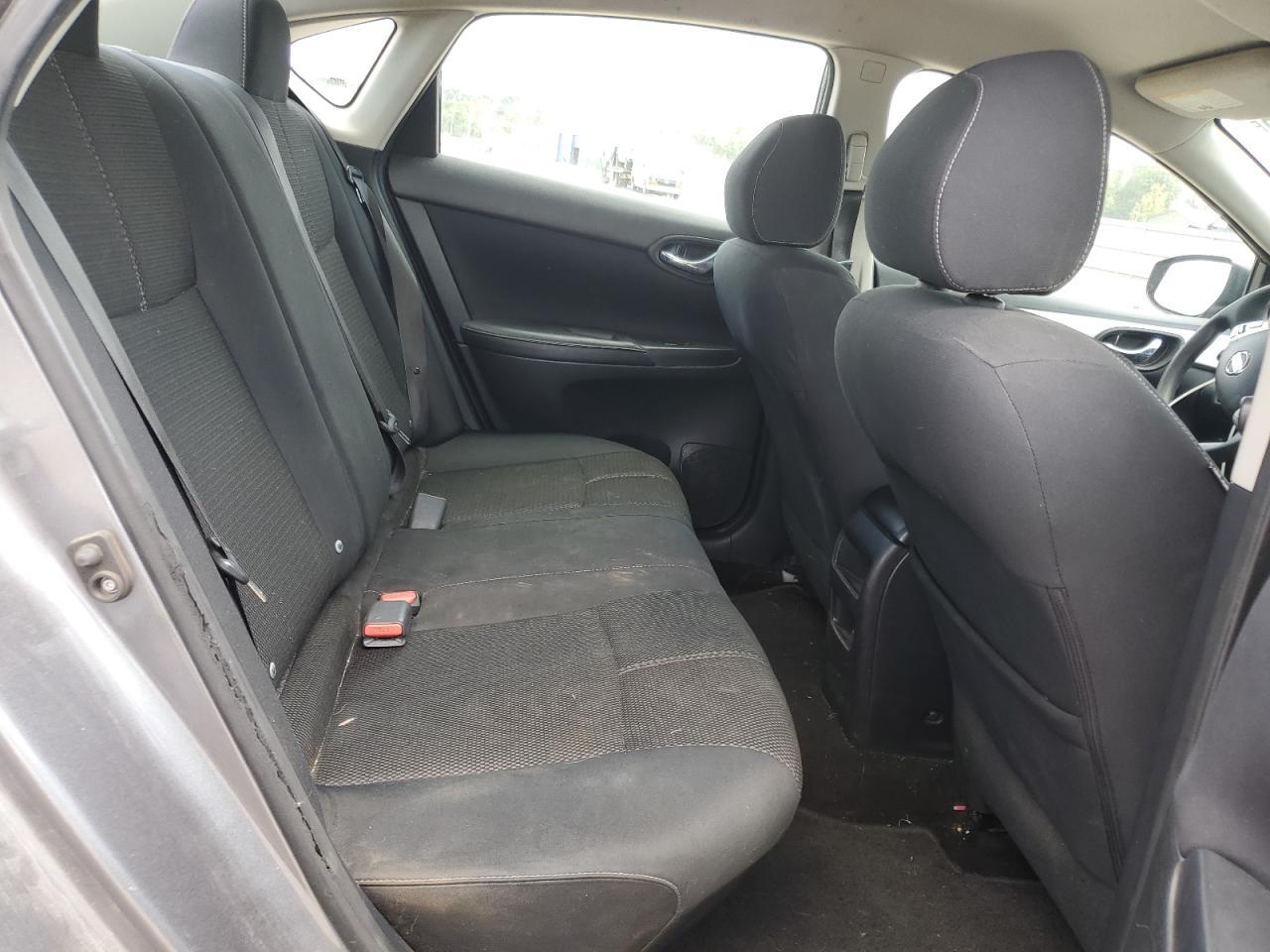 2016 Nissan Sentra S - zdjęcie 10