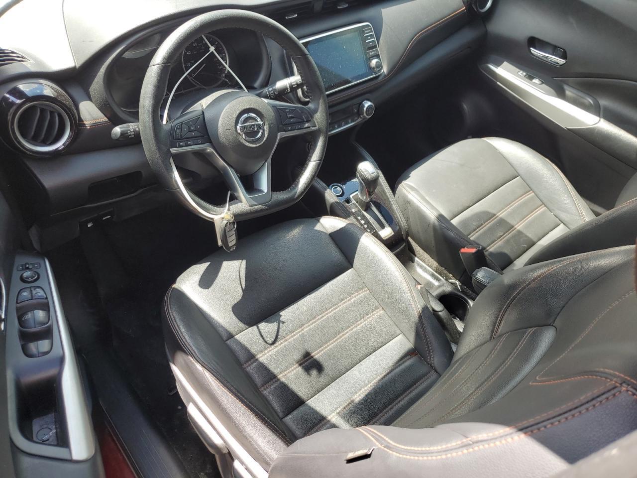 2020 Nissan Kicks Sr - zdjęcie 8