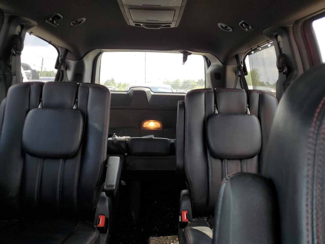 2017 Dodge Caravan - zdjęcie 10