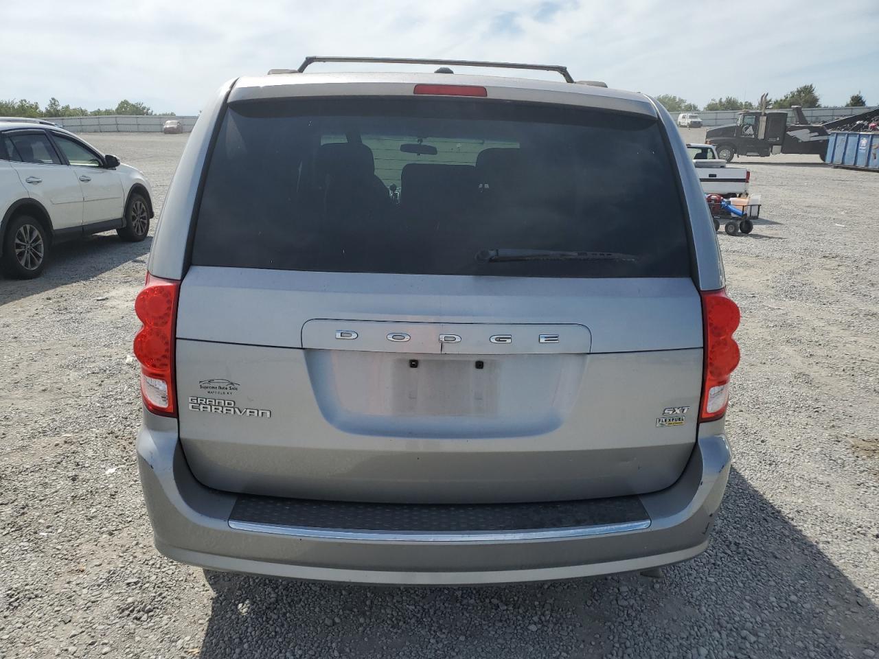2016 Dodge Grand Caravan Sxt - zdjęcie 6
