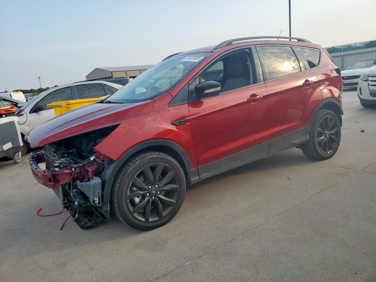 2019 Ford Escape Titanium - zdjęcie główne