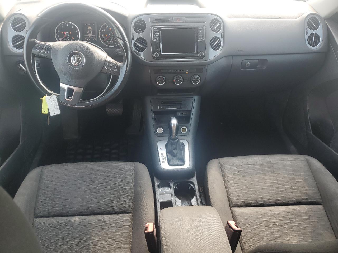 2017 Volkswagen Tiguan S - zdjęcie 8