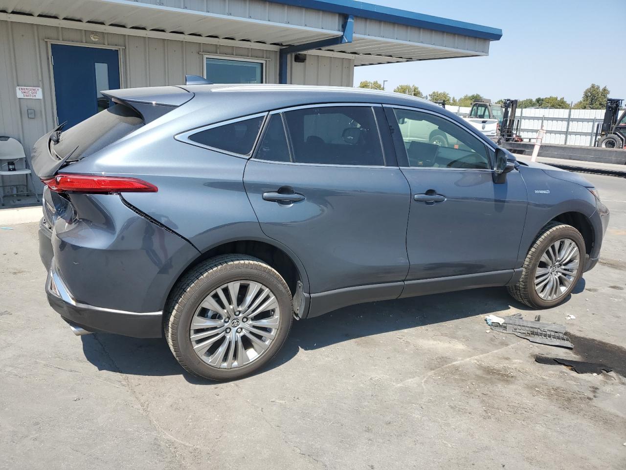 2021 Toyota Venza - zdjęcie 3
