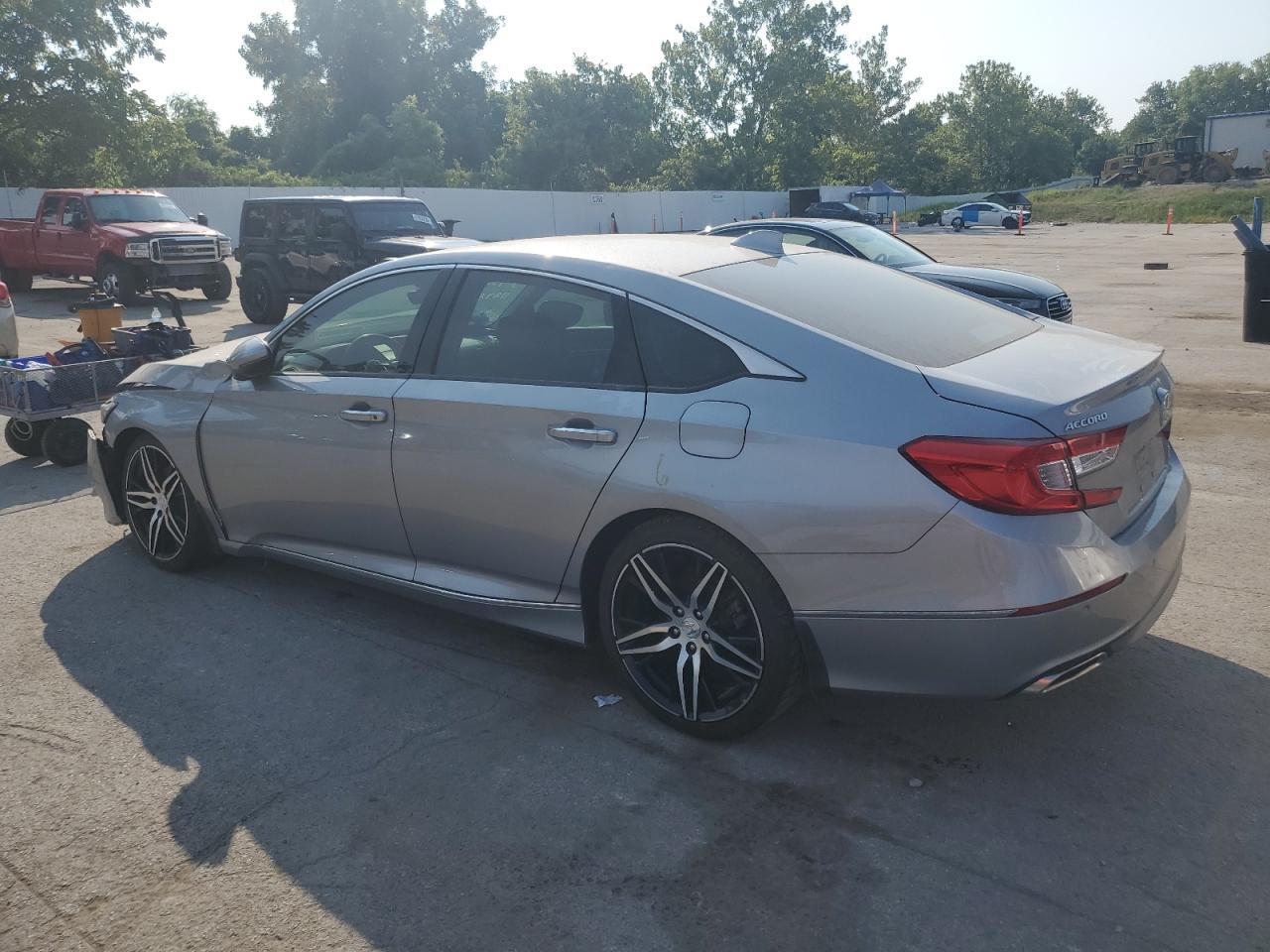 2021 Honda Accord Touring - zdjęcie 3