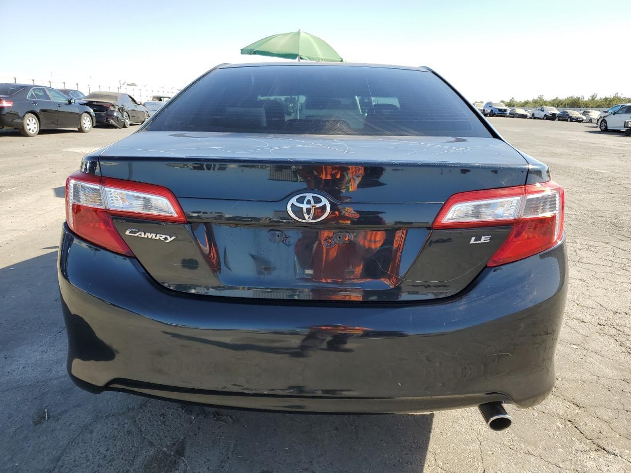 2014 Toyota Camry - zdjęcie 6
