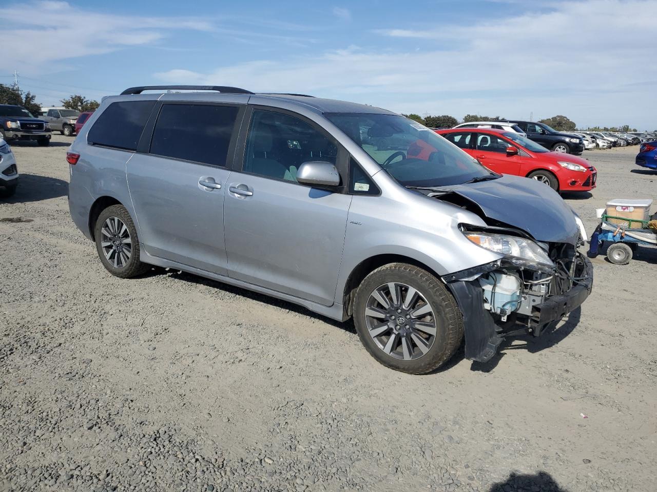 2018 Toyota Sienna - zdjęcie 4