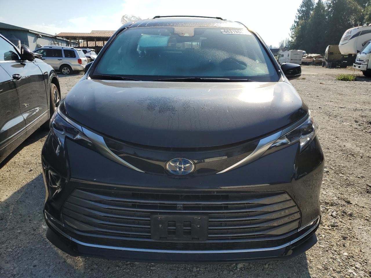 2021 Toyota Sienna Limited - zdjęcie 5