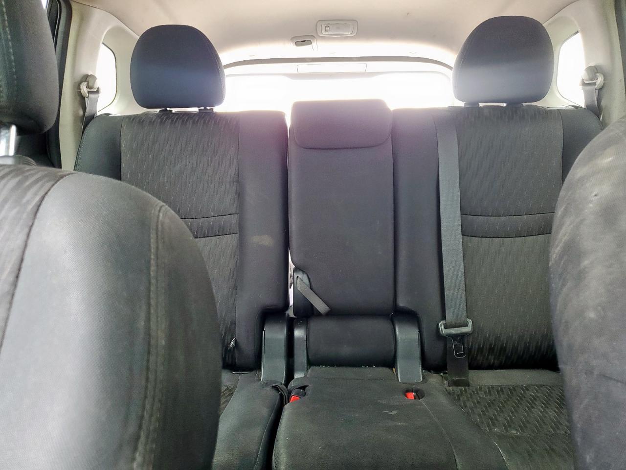 2019 Nissan Rogue S - zdjęcie 10