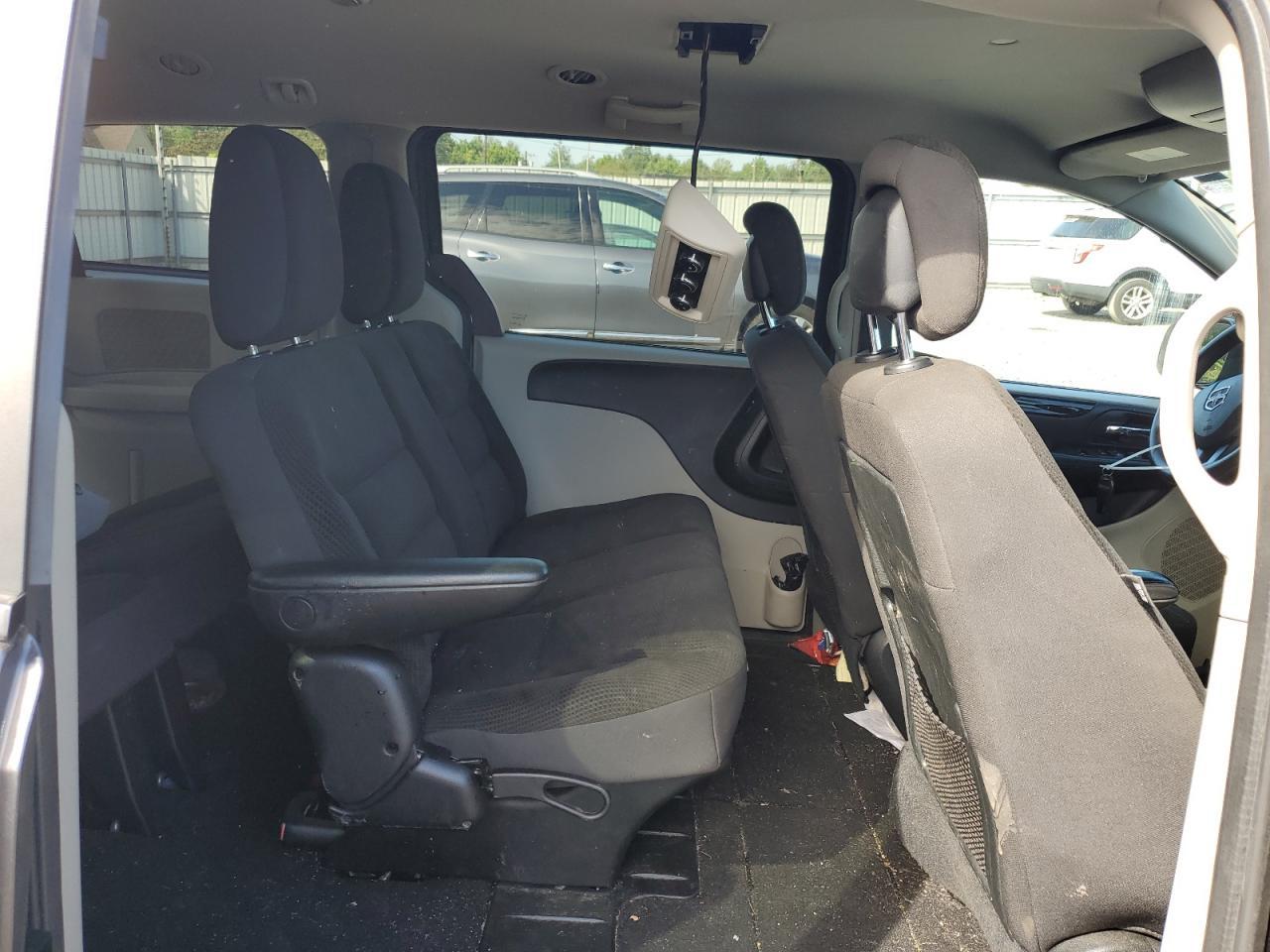 2017 Dodge Grand Caravan Se - zdjęcie 11