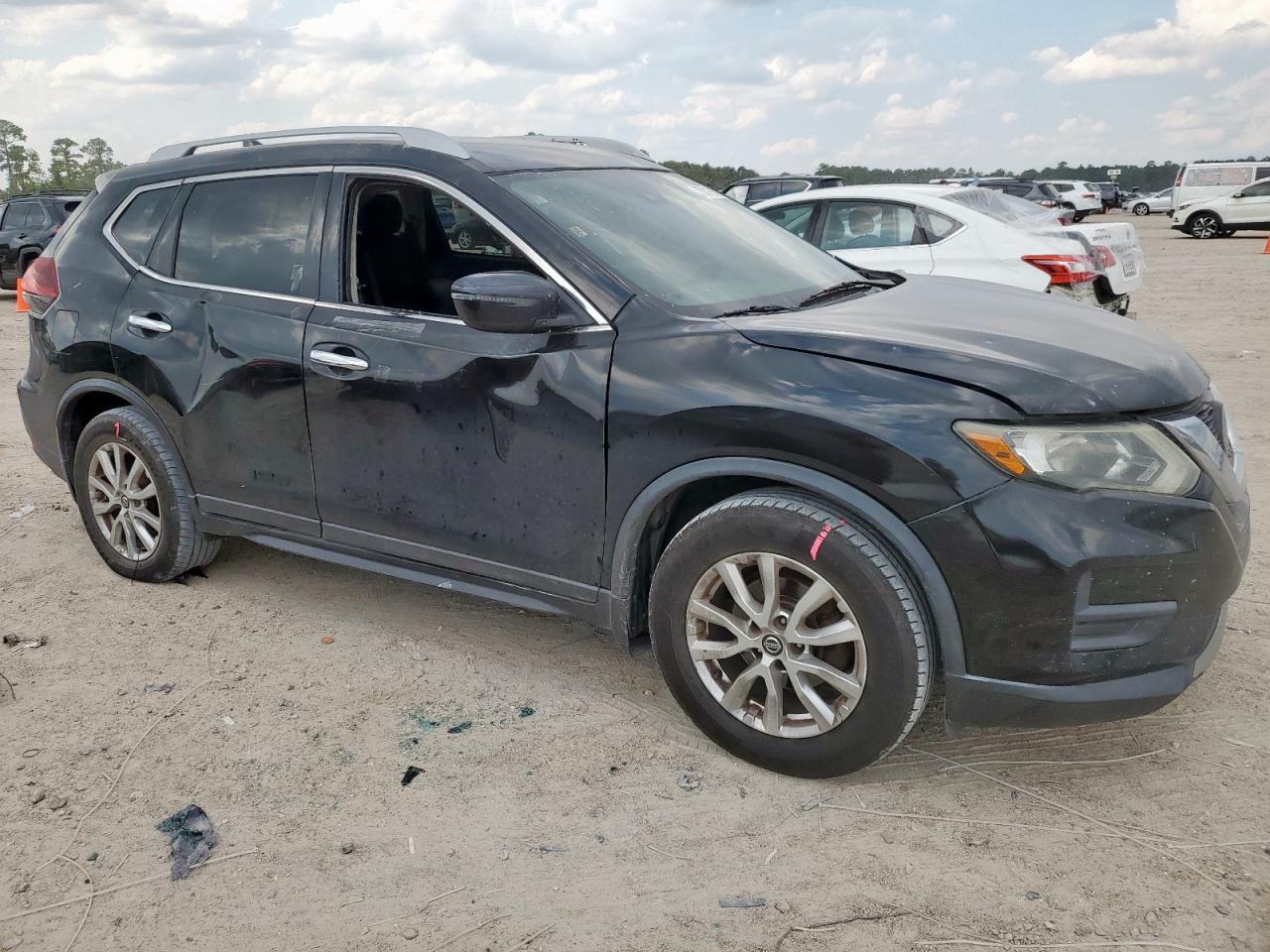 2019 Nissan Rogue S - zdjęcie 4