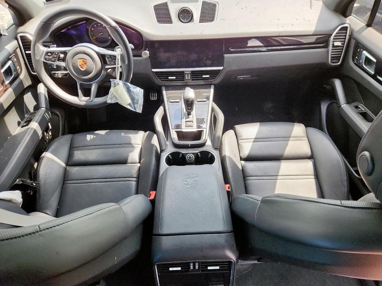 2023 Porsche Cayenne S - zdjęcie 8