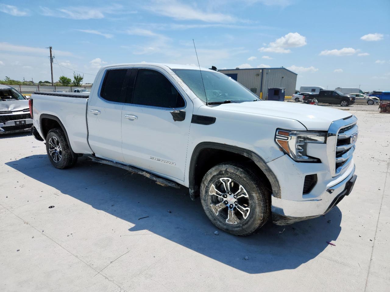 2021 GMC Sierra - zdjęcie 4