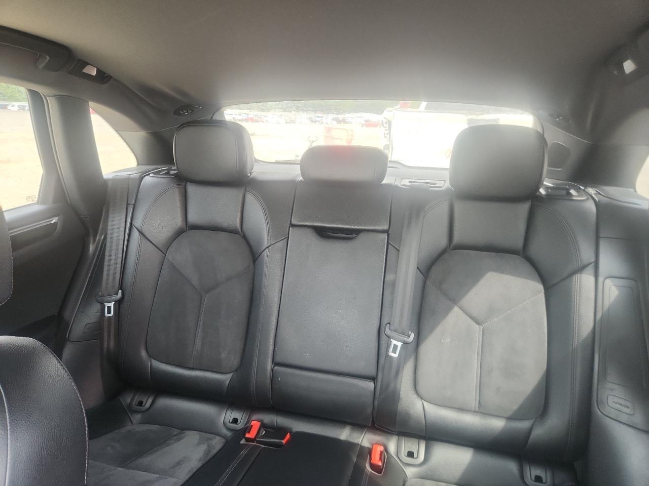 2016 Porsche Macan S - zdjęcie 10