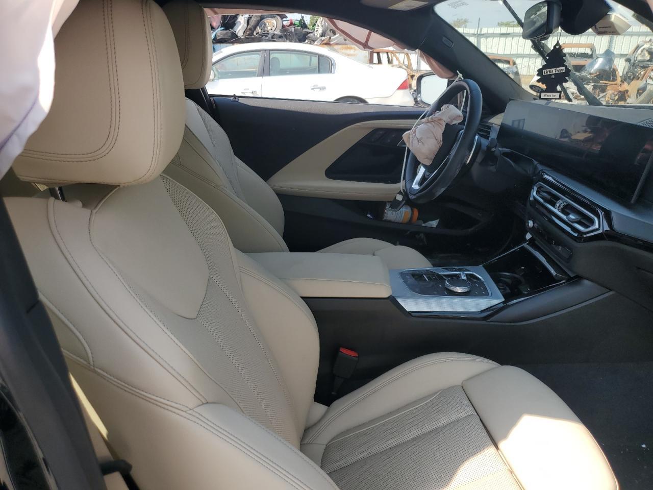 2024 BMW 230Xi - zdjęcie 10
