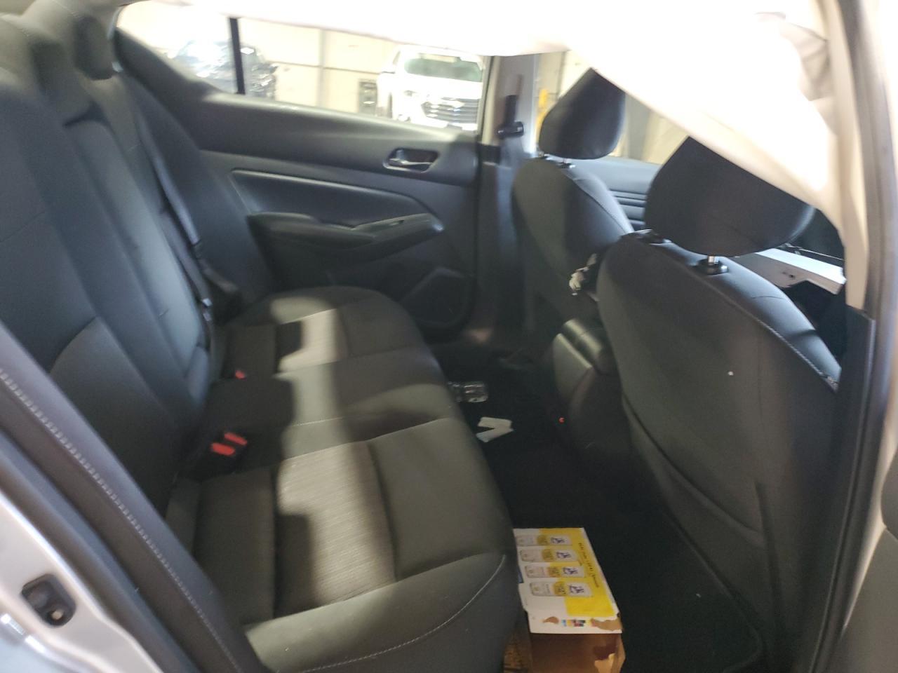 2024 Nissan Altima Sv - zdjęcie 10