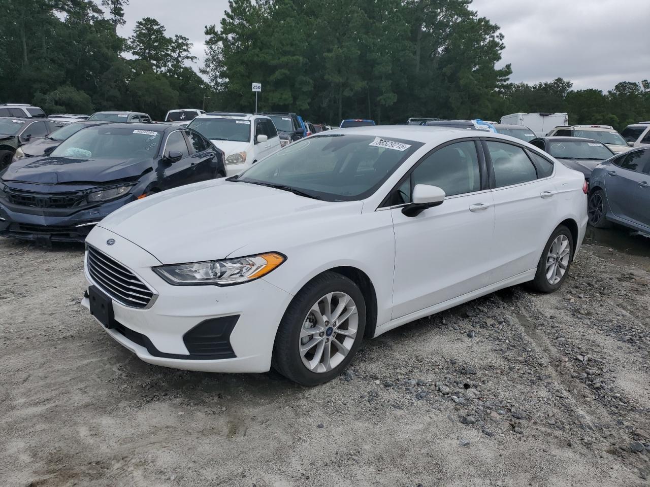 2020 Ford Fusion Se - zdjęcie główne