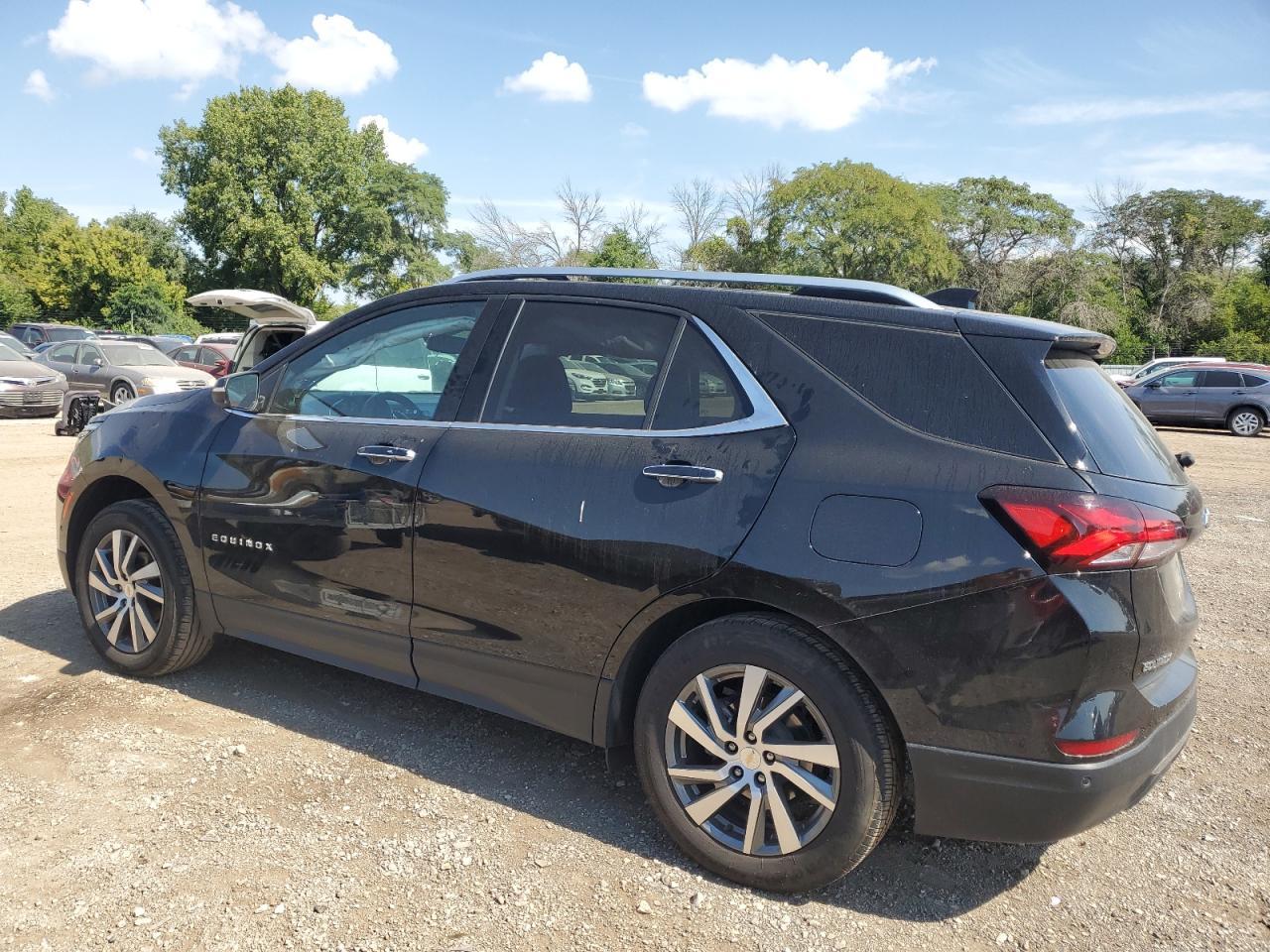 2023 Chevrolet Equinox Premier - zdjęcie 2