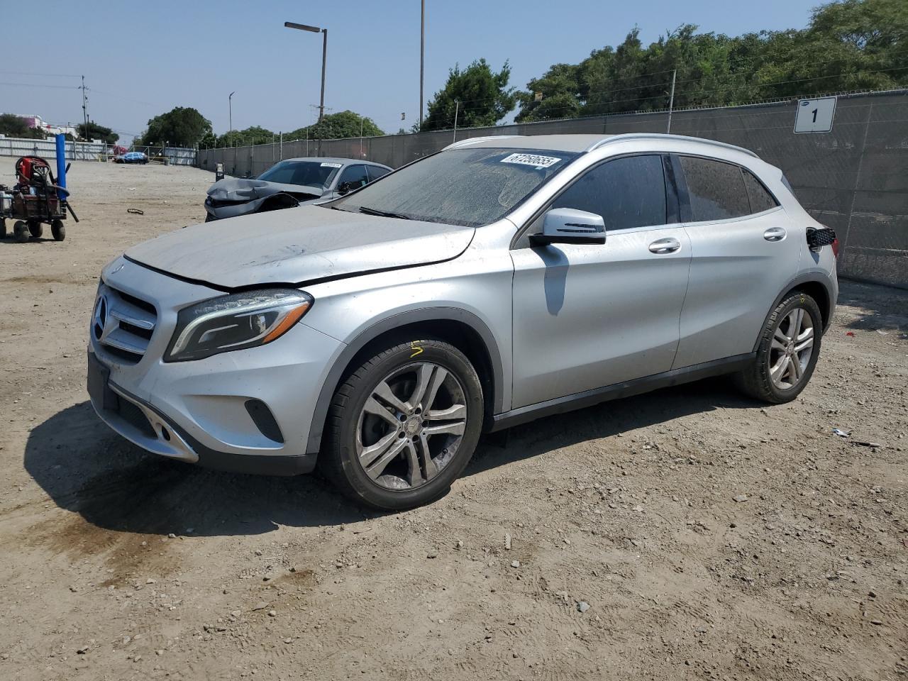 2015 Mercedes-Benz Gla 250 4Matic - zdjęcie główne