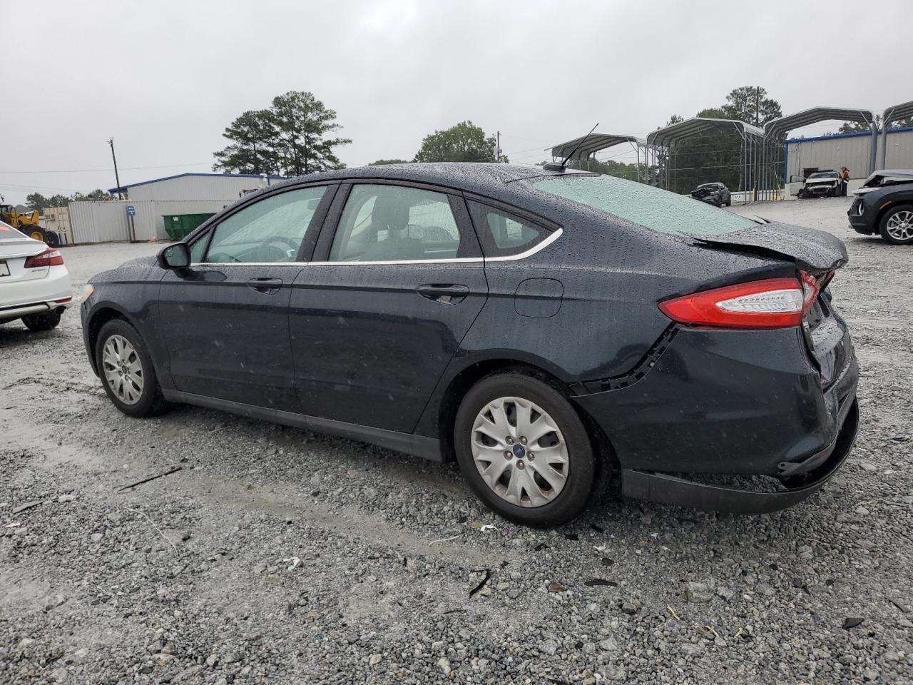 Ford Fusion - zdjęcie 2